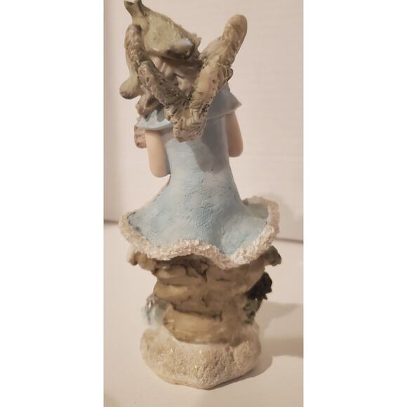 Fairy Holding Baby Cub Figurine - Picture 3 of 8